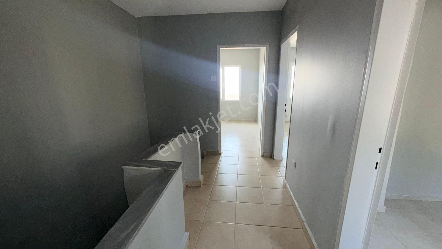 Çiğli Evka-2 De Bahçeli Dubleks 3+1 Daire - Görsel 25