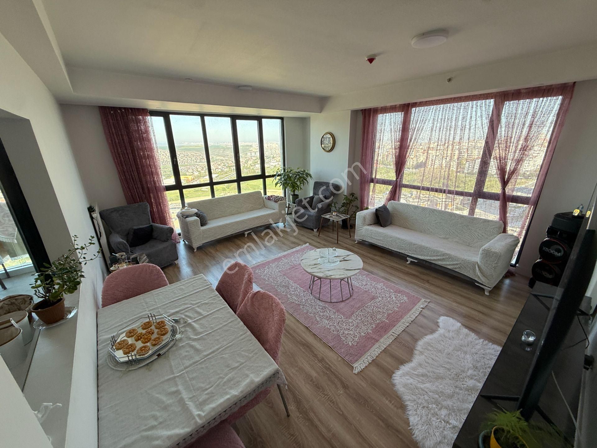 Bahçeşehir Strada 1. Etap Satılık Tek Banyo 119 M2 2+1 Daire