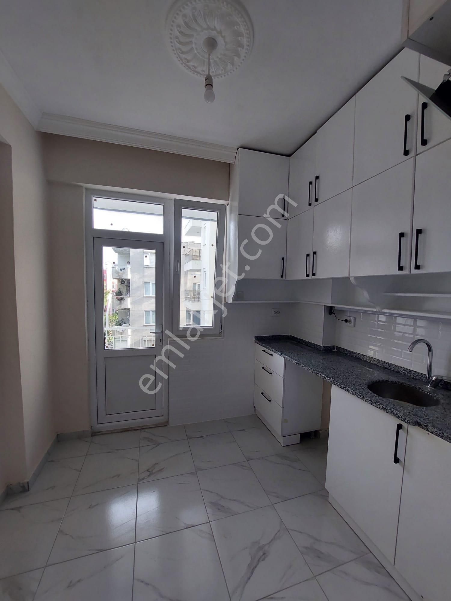 Antalya Muratpaşa Güvenlikte Kiralık 3+1 Daire