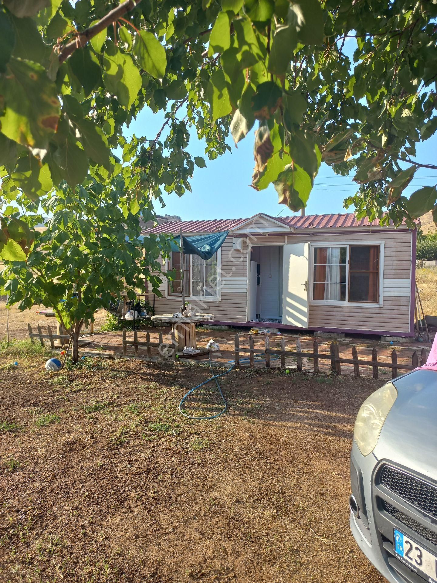 Ana Cadde Önü İmarlı 550 Metrekare Arsa Ev