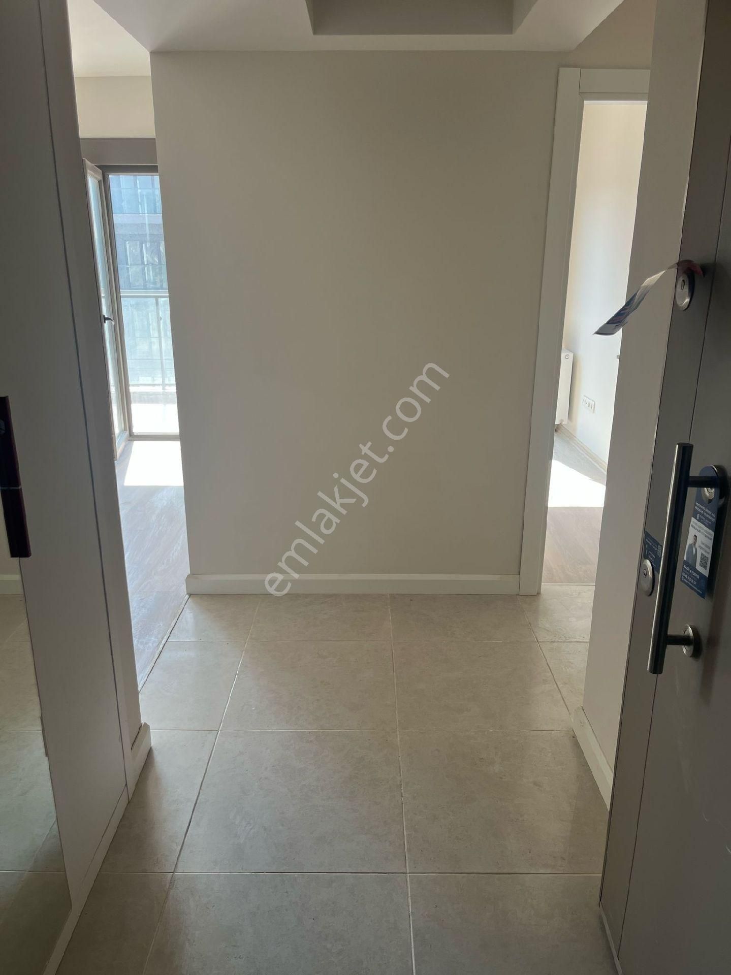 A K Mutludan Sur Yapıda 2+1 106 M2 Ebeveyn Banyolu 2.kat Daire