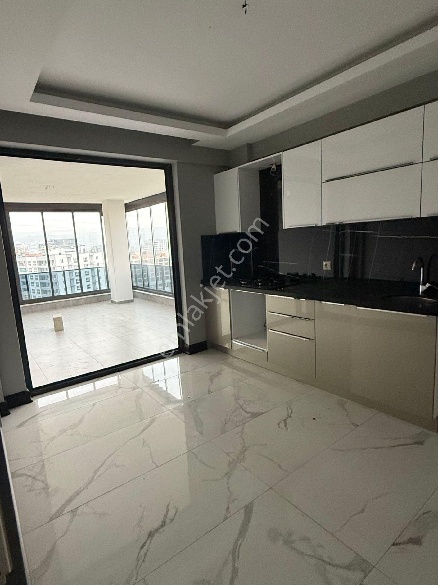 Karakaş Bey Gayrimenkulden Satılık 3+1 Arakat Daire - Görsel 2