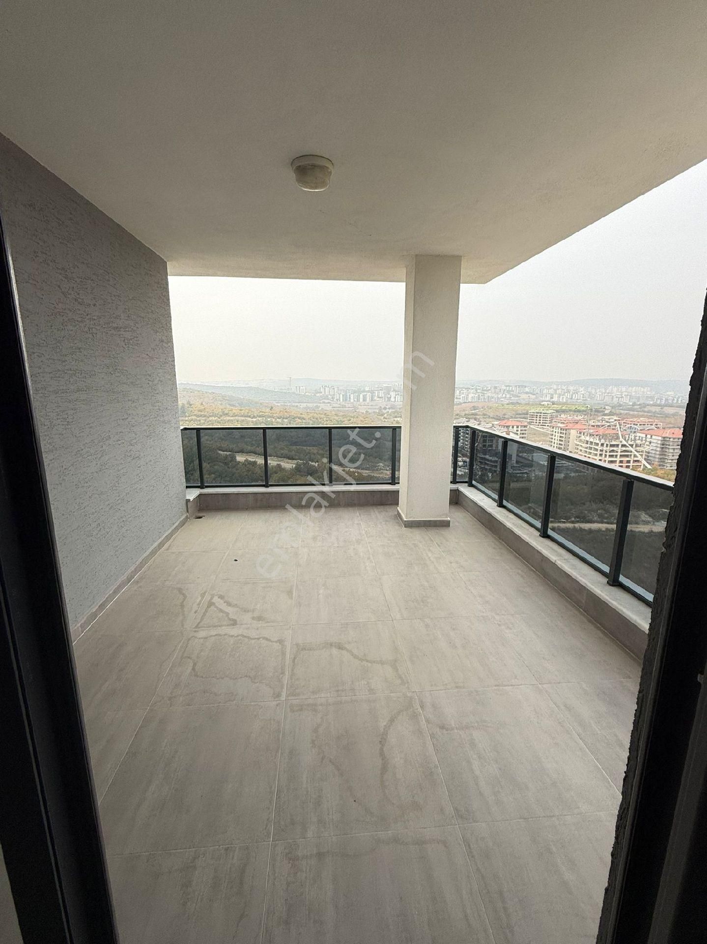 Karakaş Bey Gayrimenkulden Satılık 3+1 Arakat Daire - Görsel 3