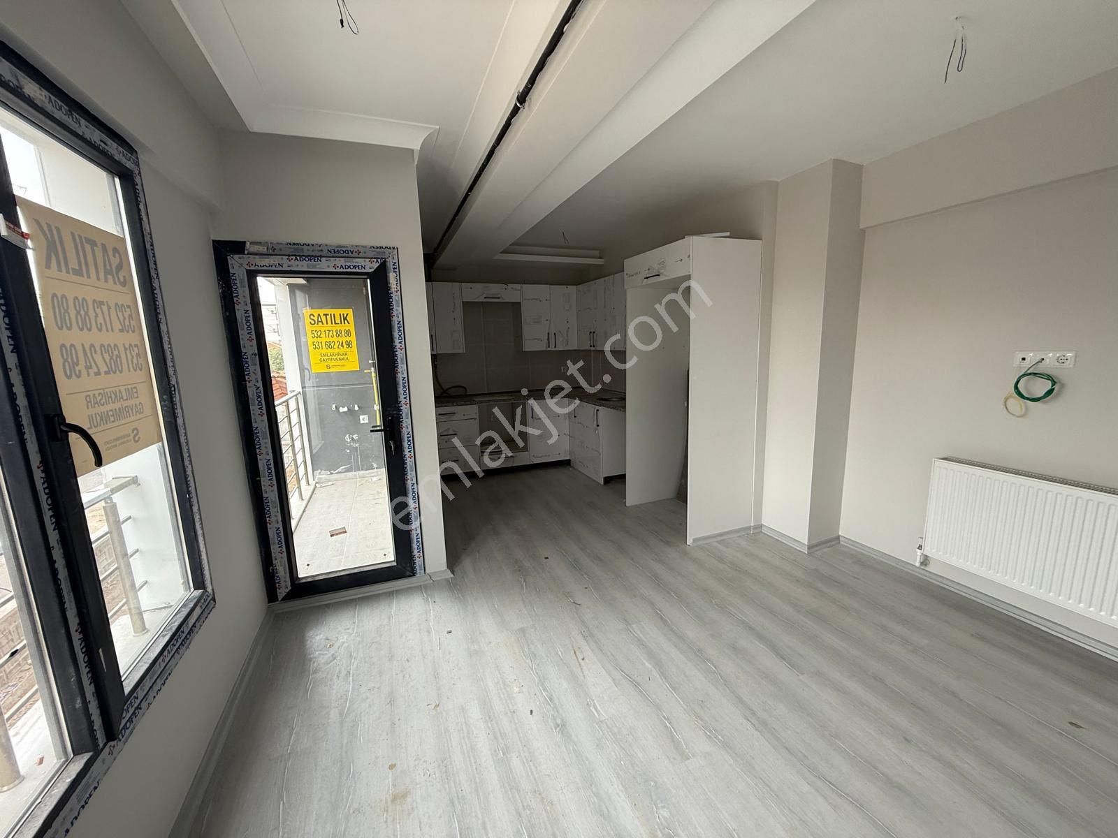 Akhisar Efendi Mh. Alhatoğlu Karşısı Satılık Sıfır 1+1 Daire - Görsel 2