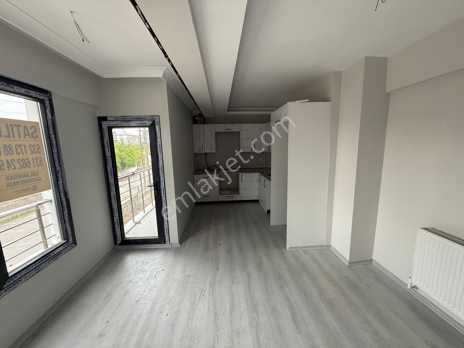 Akhisar Efendi Mh. Alhatoğlu Karşısı Satılık Sıfır 1+1 Daire - Görsel 3