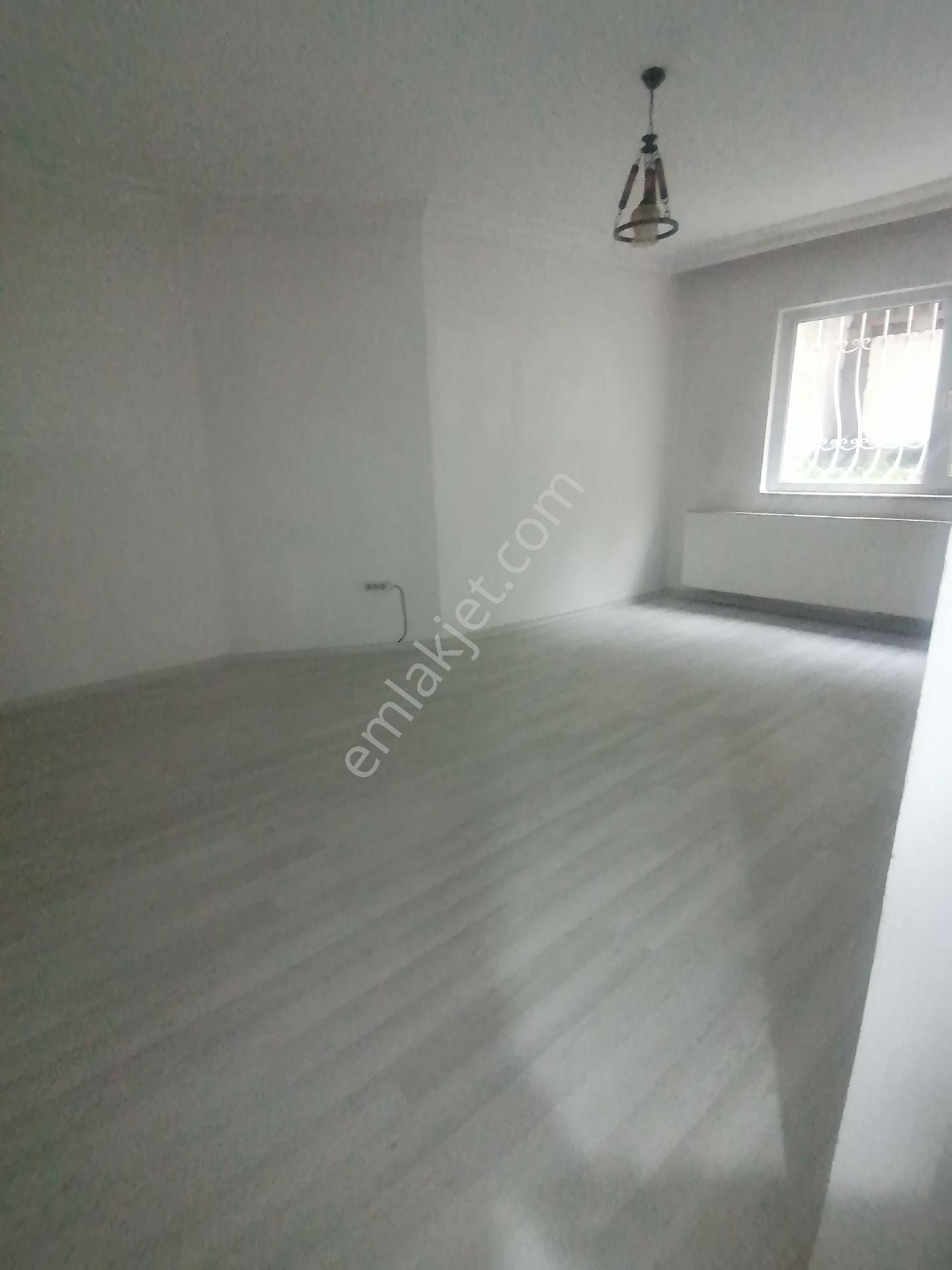 Ümraniye Atatürk Mahallesi Yamanevler Çarşıda Metro Yürüme Mesafesi Bekara Yabancı - Görsel 17