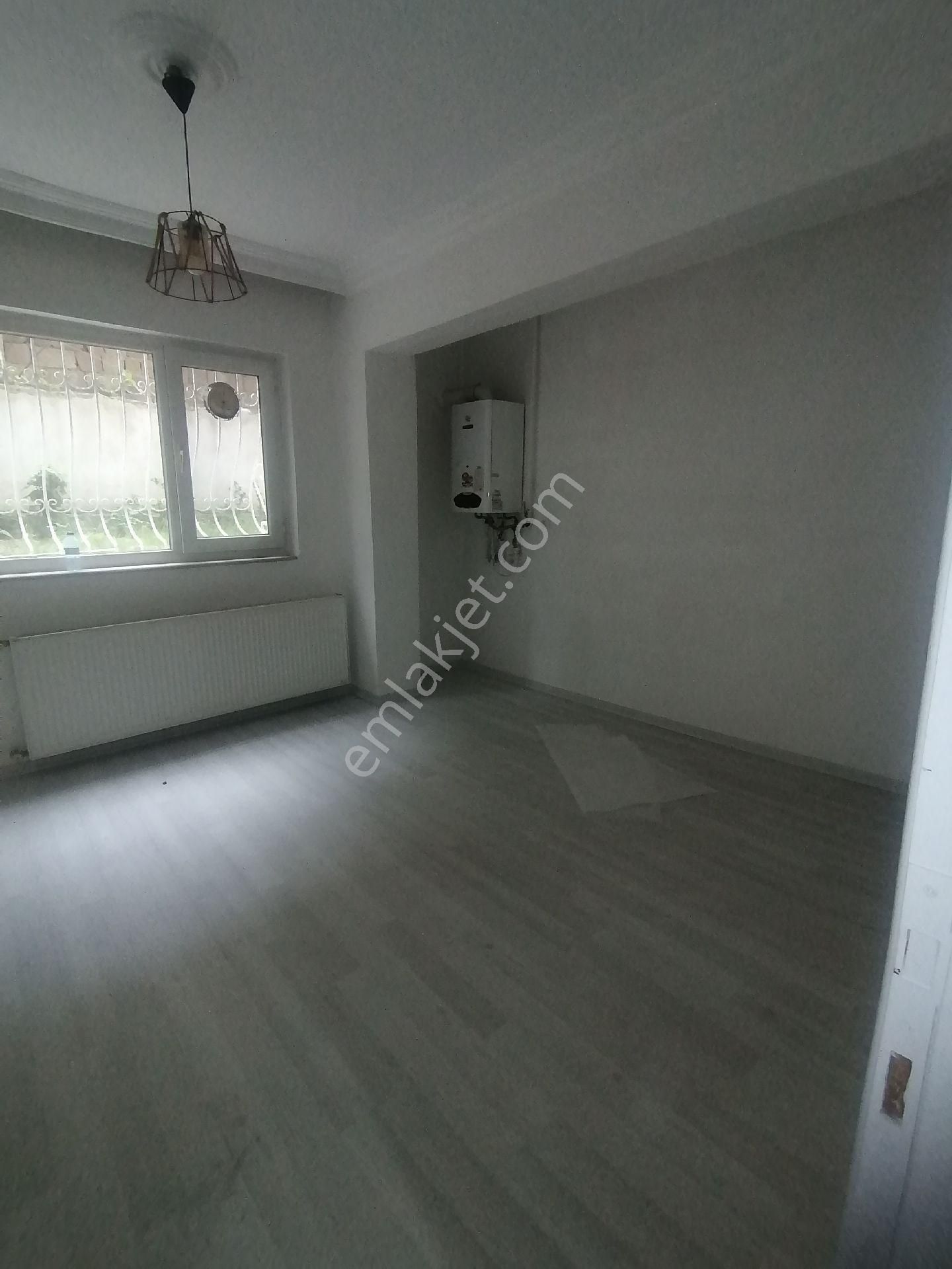 Ümraniye Atatürk Mahallesi Yamanevler Çarşıda Metro Yürüme Mesafesi Bekara Yabancı - Görsel 13