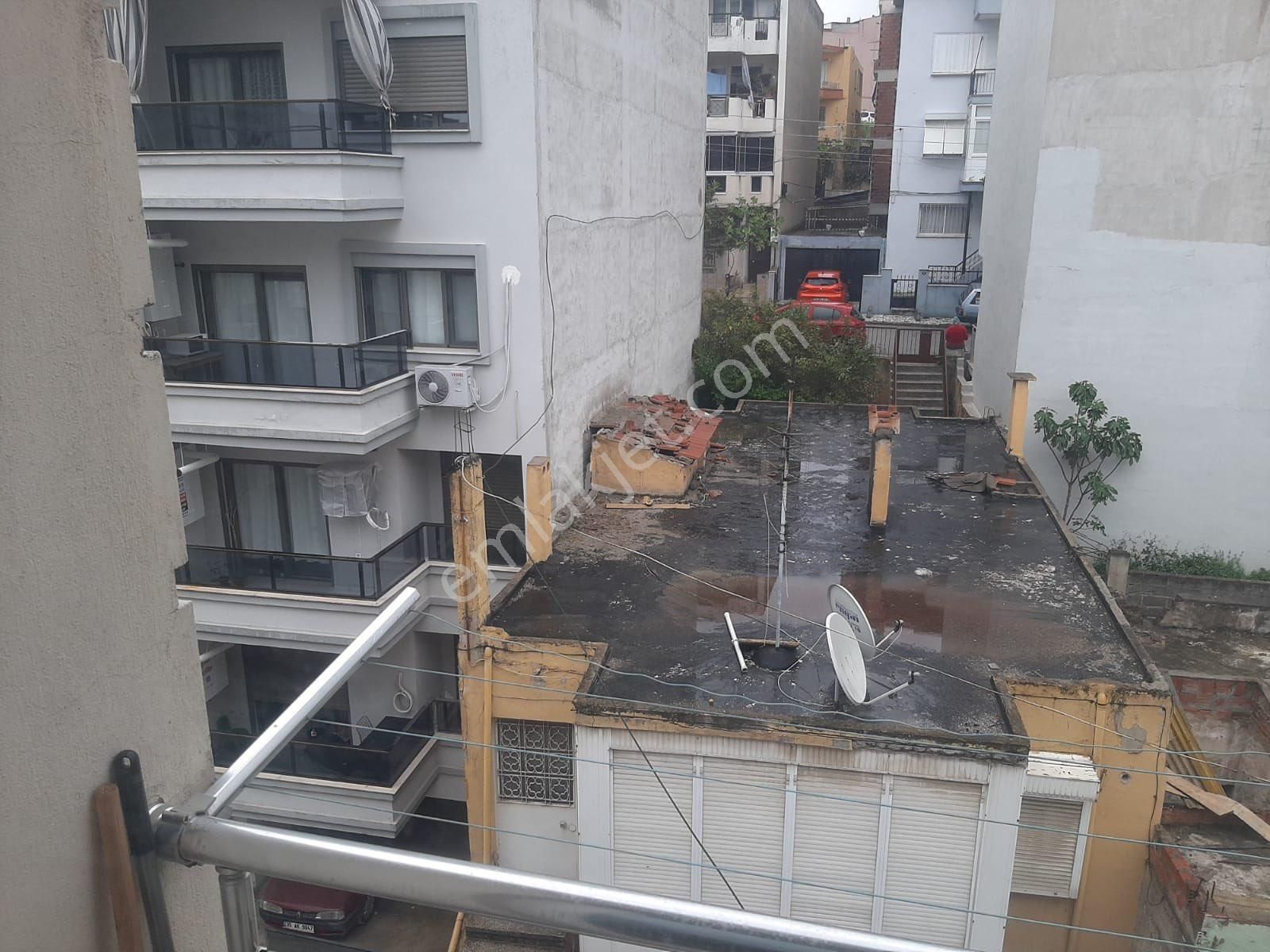 Fırsat Daire!!! Uçan Yol Yakını D. Gazlı Ayrı Mutfak Çift Cephe 2+1 Daire