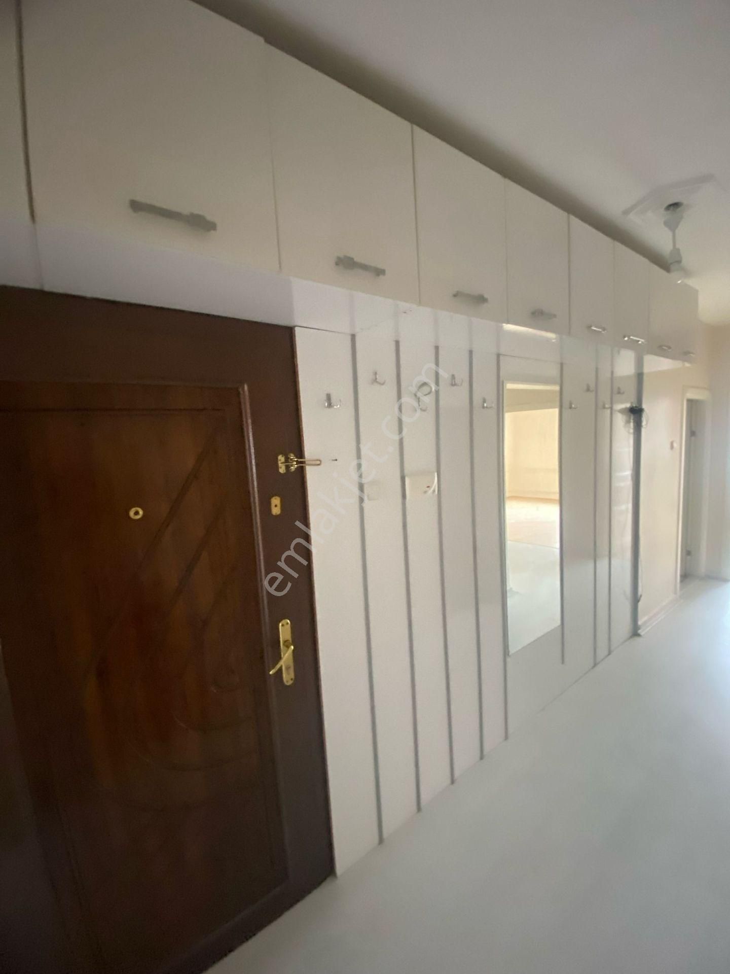 Ömerağa Mahallesinde 3+1 Kiralık Daire