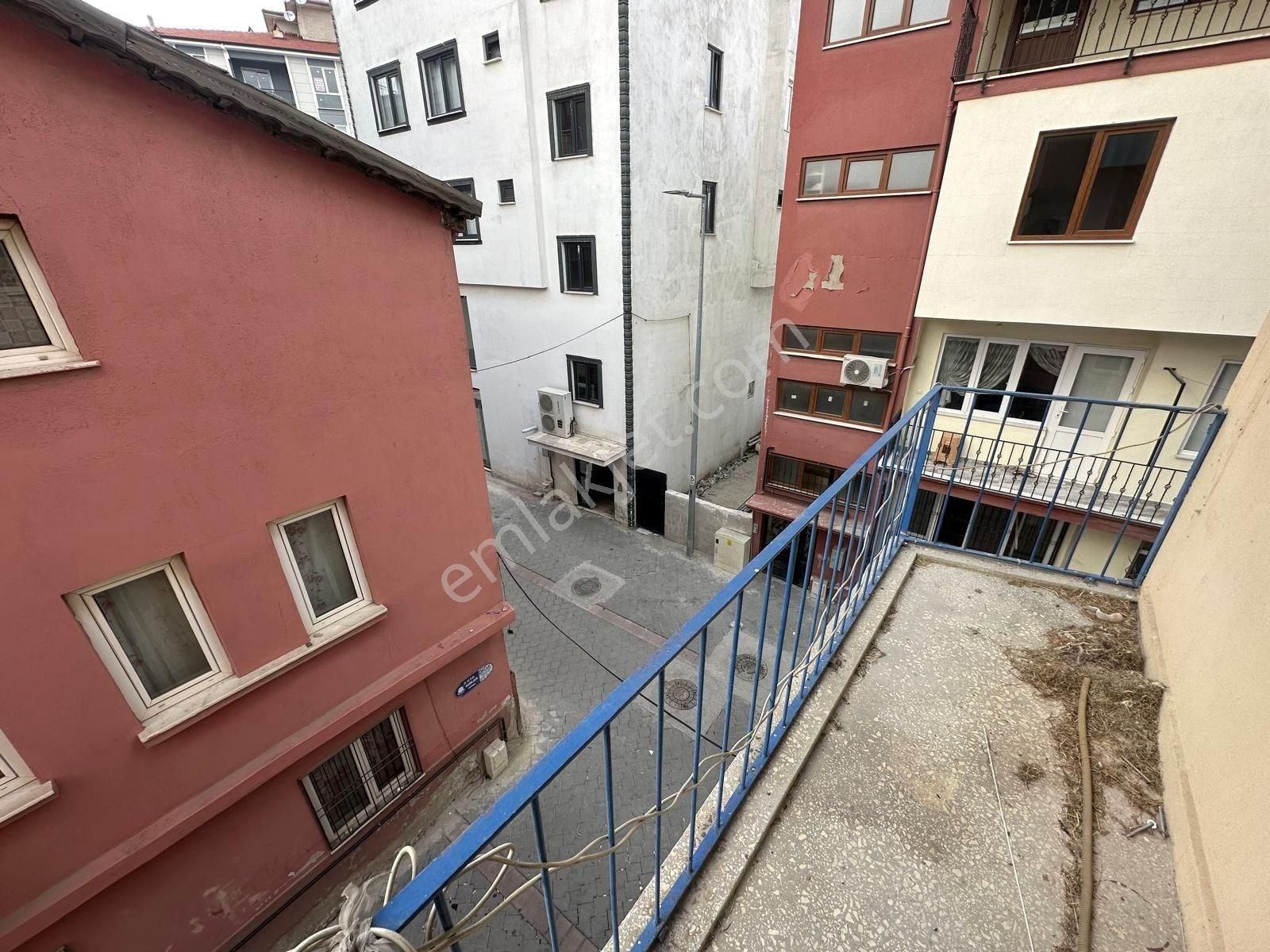 İncirya'dan Sümer'de Horizon Avm Yanı Süper Konumda 3+1 Arakat