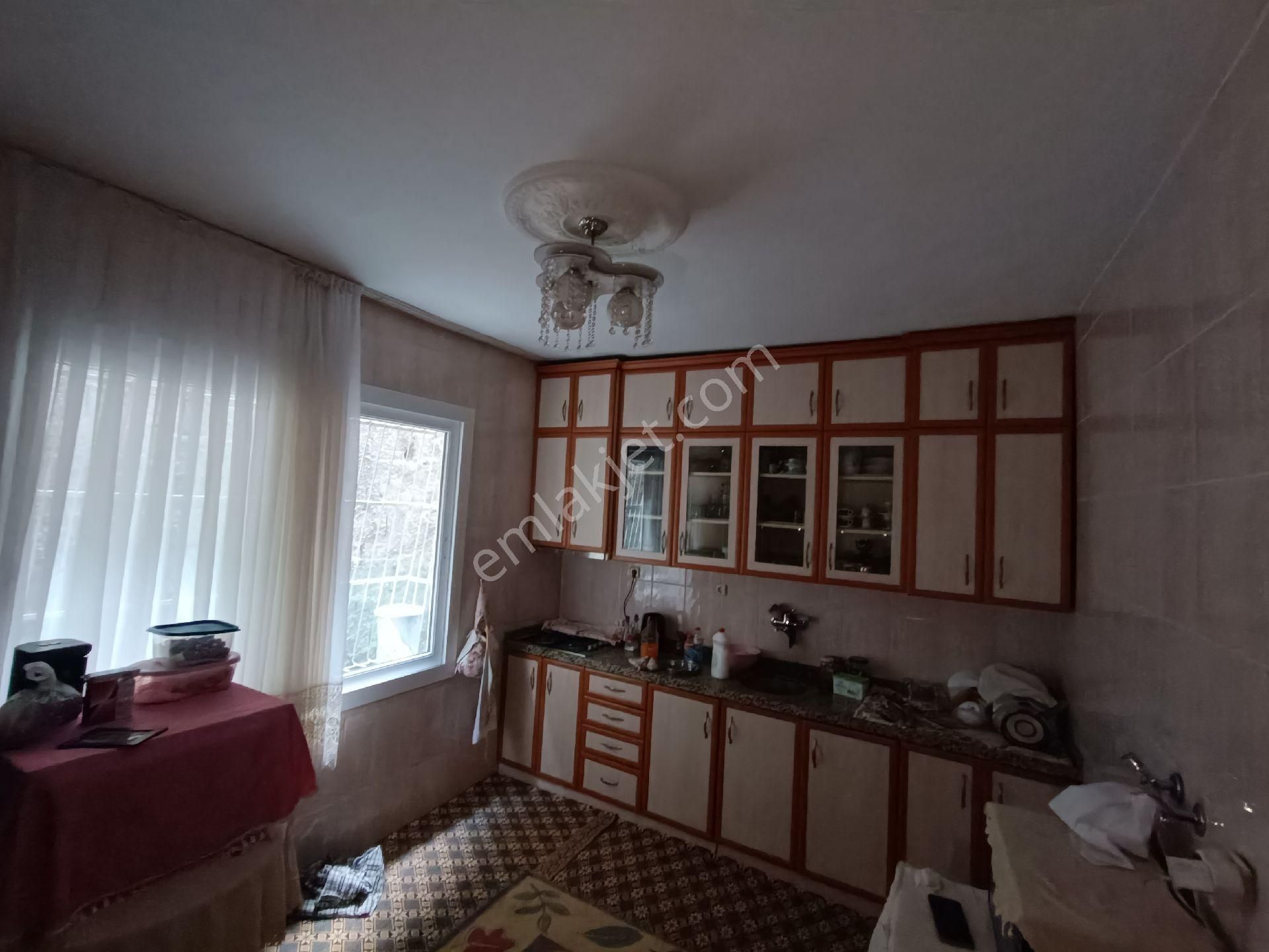 Meydan Mah. Kız Lisesi Yanı Otoparklı Bahçeli 3 Katlı 2+1 Komple Satılık Müstakil Bina - Görsel 32