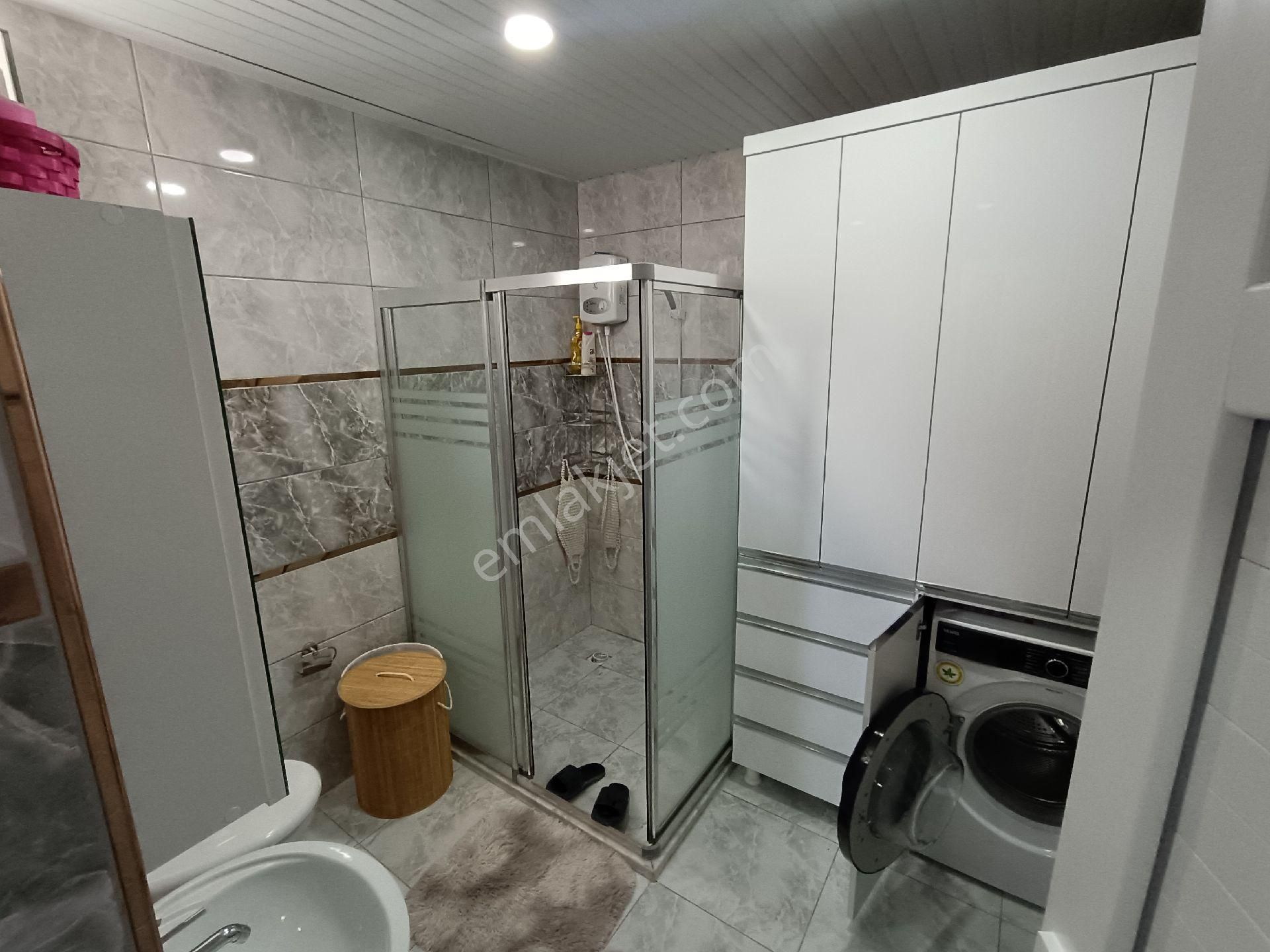 Meydan Mah. Kız Lisesi Yanı Otoparklı Bahçeli 3 Katlı 2+1 Komple Satılık Müstakil Bina - Görsel 8