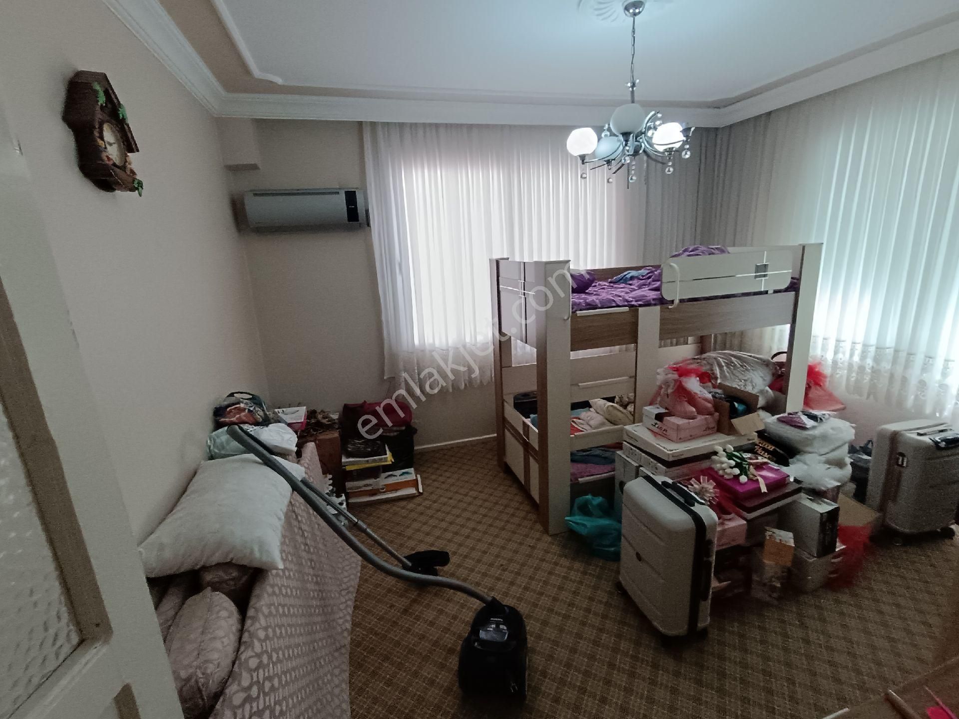 Meydan Mah. Kız Lisesi Yanı Otoparklı Bahçeli 3 Katlı 2+1 Komple Satılık Müstakil Bina - Görsel 24