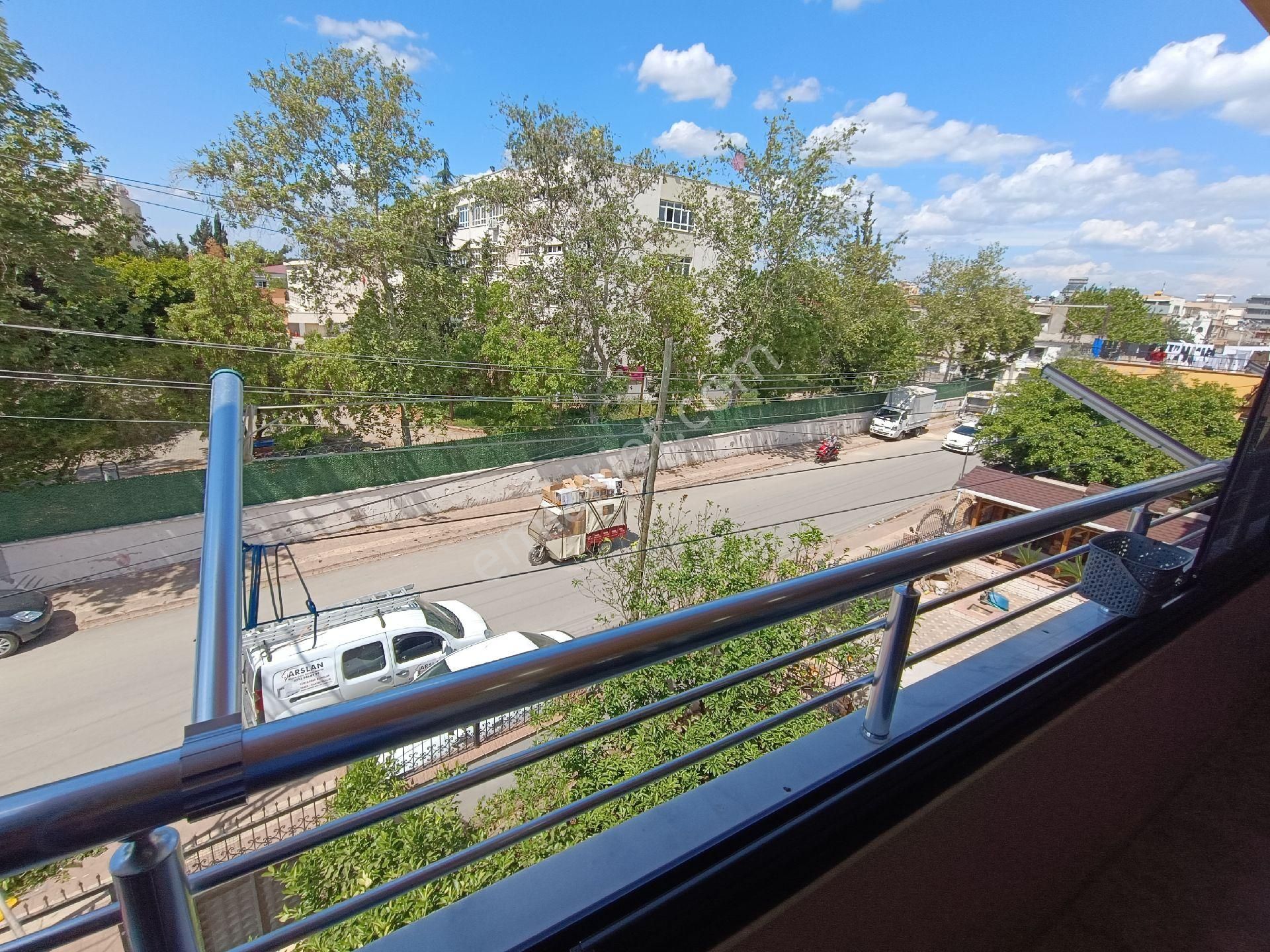 Meydan Mah. Kız Lisesi Yanı Otoparklı Bahçeli 3 Katlı 2+1 Komple Satılık Müstakil Bina - Görsel 3