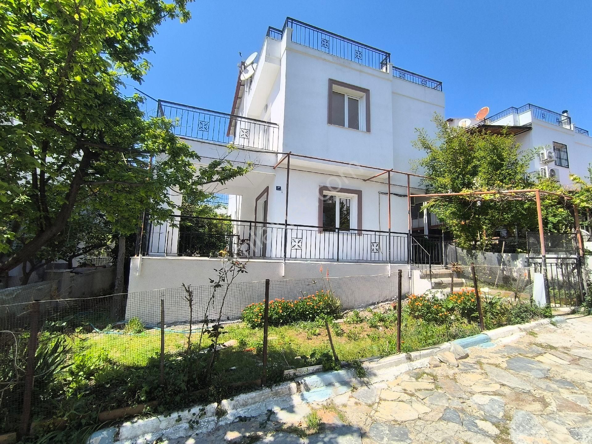 4+1 Müstakil Villa