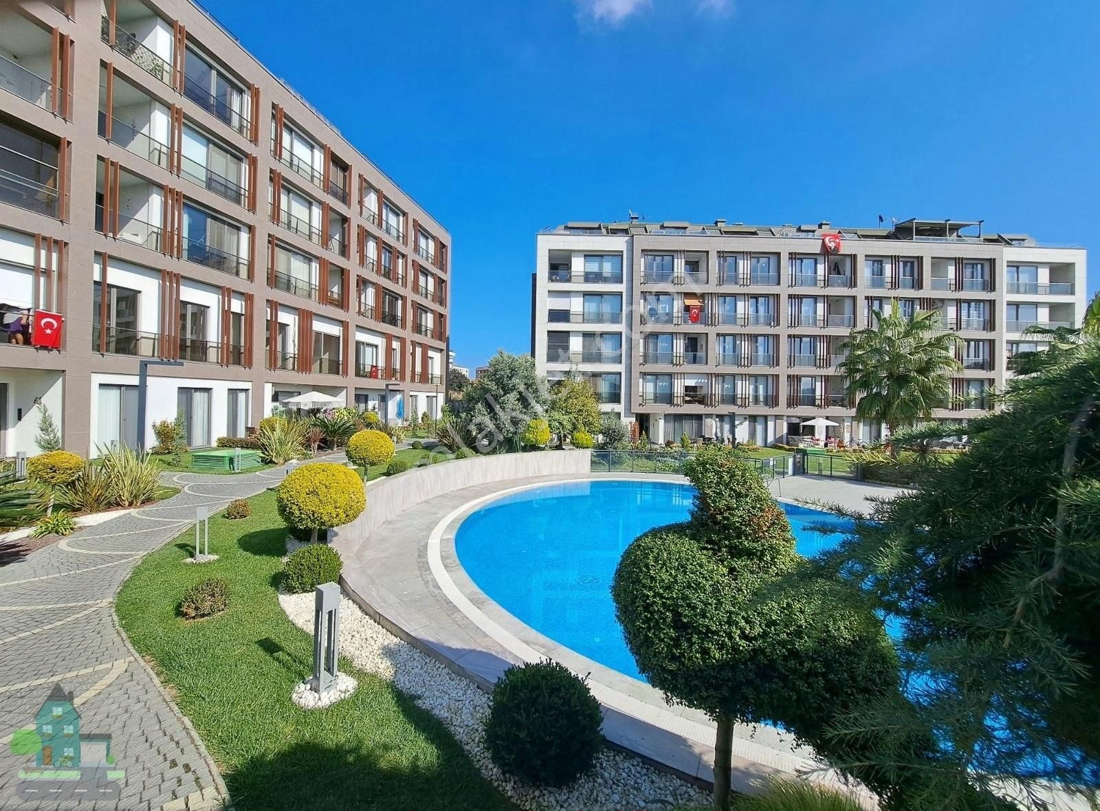 Satılık Lüks Rezidance Deniz Manzaralı Güney Cepe