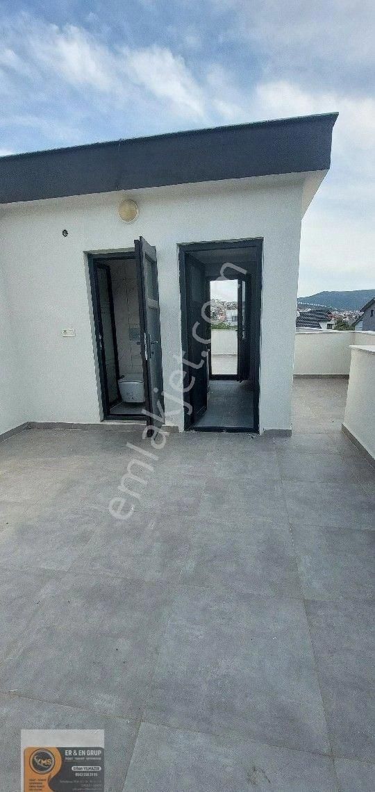 Dikili İsmetpaşa Mah Merkeze Yürüme Mesafesi Garaj Tarafinda Bahçeli Mutfak Ayri 3+1 Satılık Villa - Görsel 5