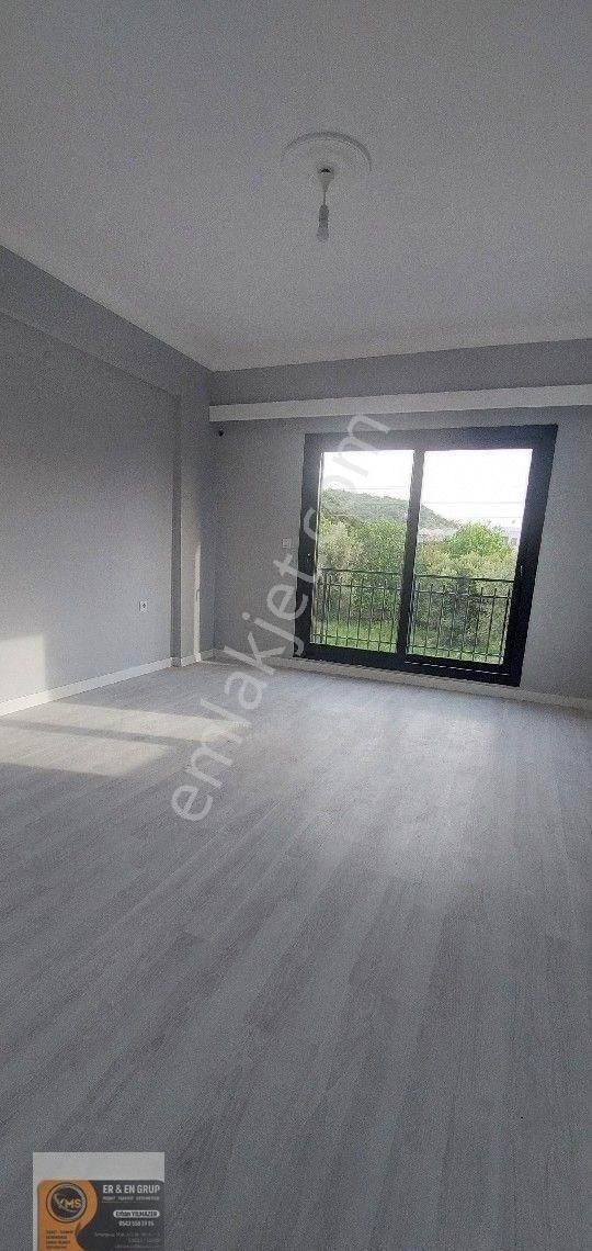 Dikili İsmetpaşa Mah Merkeze Yürüme Mesafesi Garaj Tarafinda Bahçeli Mutfak Ayri 3+1 Satılık Villa - Görsel 14