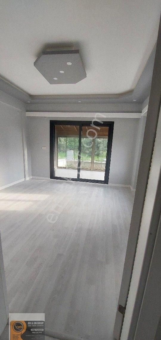 Dikili İsmetpaşa Mah Merkeze Yürüme Mesafesi Garaj Tarafinda Bahçeli Mutfak Ayri 3+1 Satılık Villa - Görsel 11