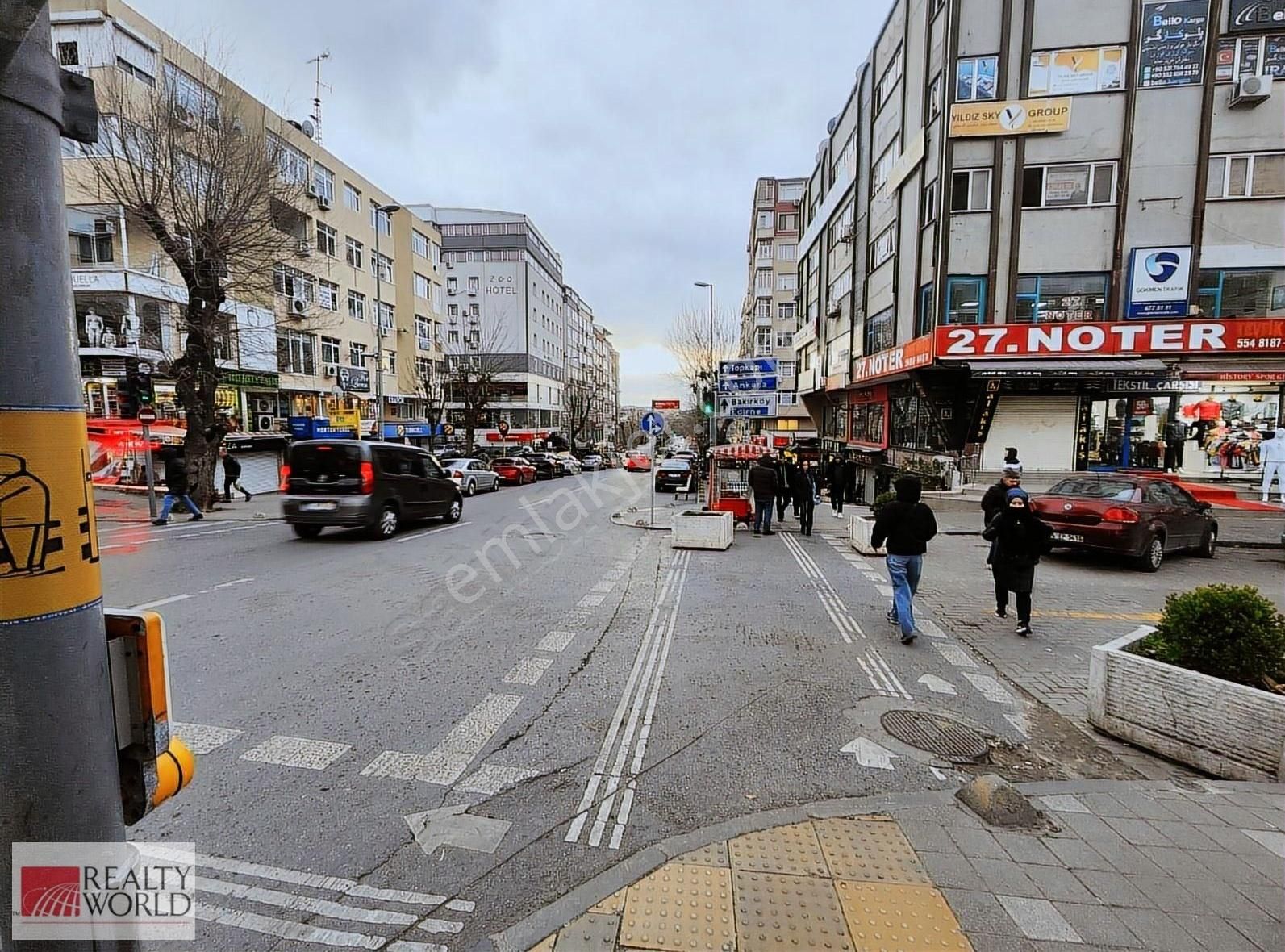 R.world Selim Kul'dan Ana Caddede İş Hanında 35m2 Ofis
