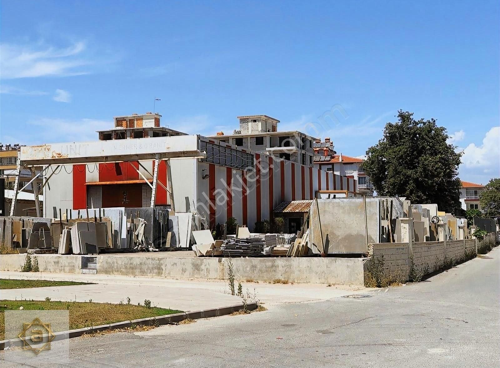 Serik Ana Cadde Üzeri 3000m2 Mermer Granit Uygulama Fabrikası