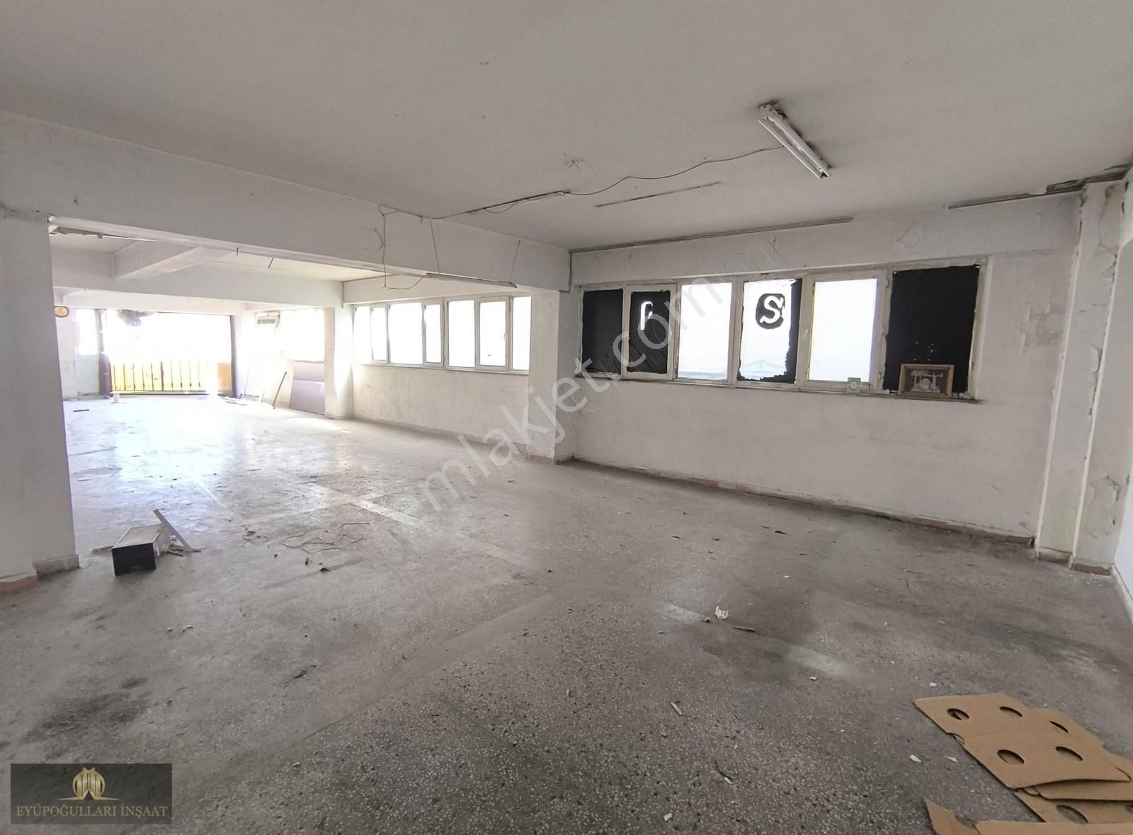 Bayrampaşa Esenler Caddesi Üzerinde 300m2 Kiralık İmalathane