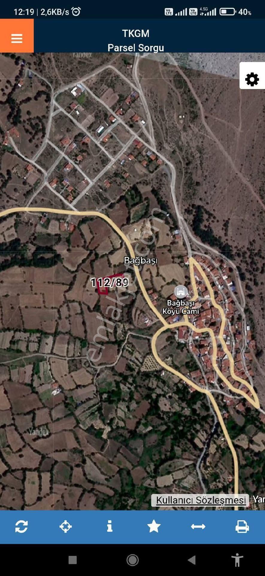 Uşak Merkez Bagbaşı Köyünde 1.996m2 Yatırımlık Satılık Arazi