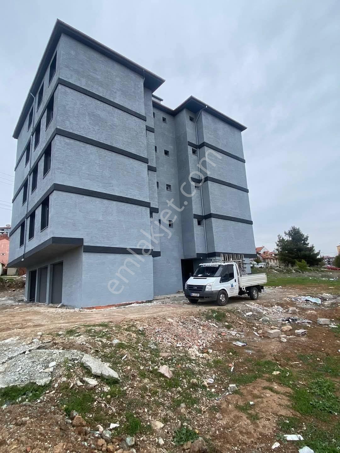 Hızlı Olan Kazanıyor Usak Merkez De Eski Üniversite Arkasinda