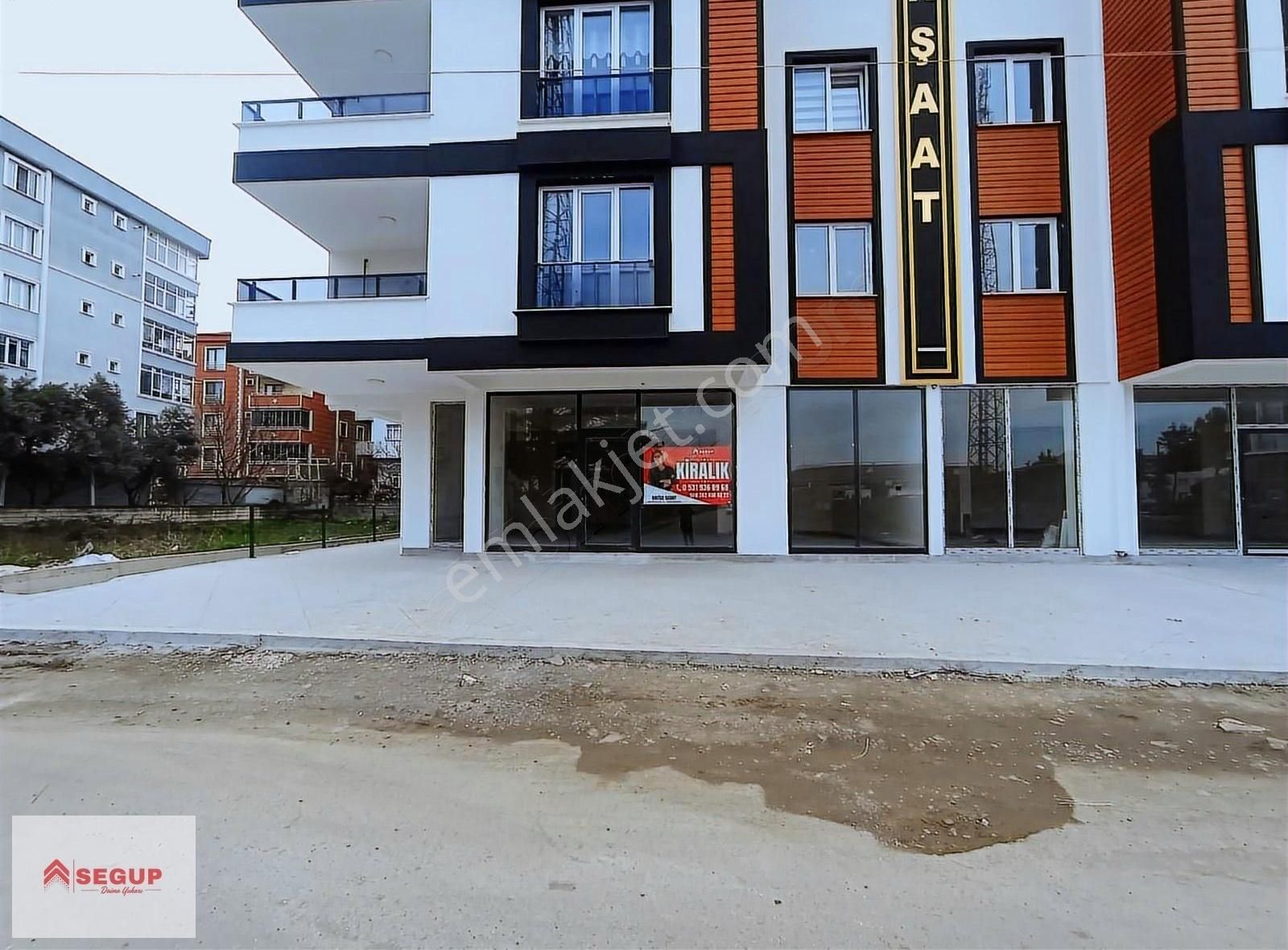 Segup'tan Stadyum Kavşağına Cephe Kiralık Dükkan