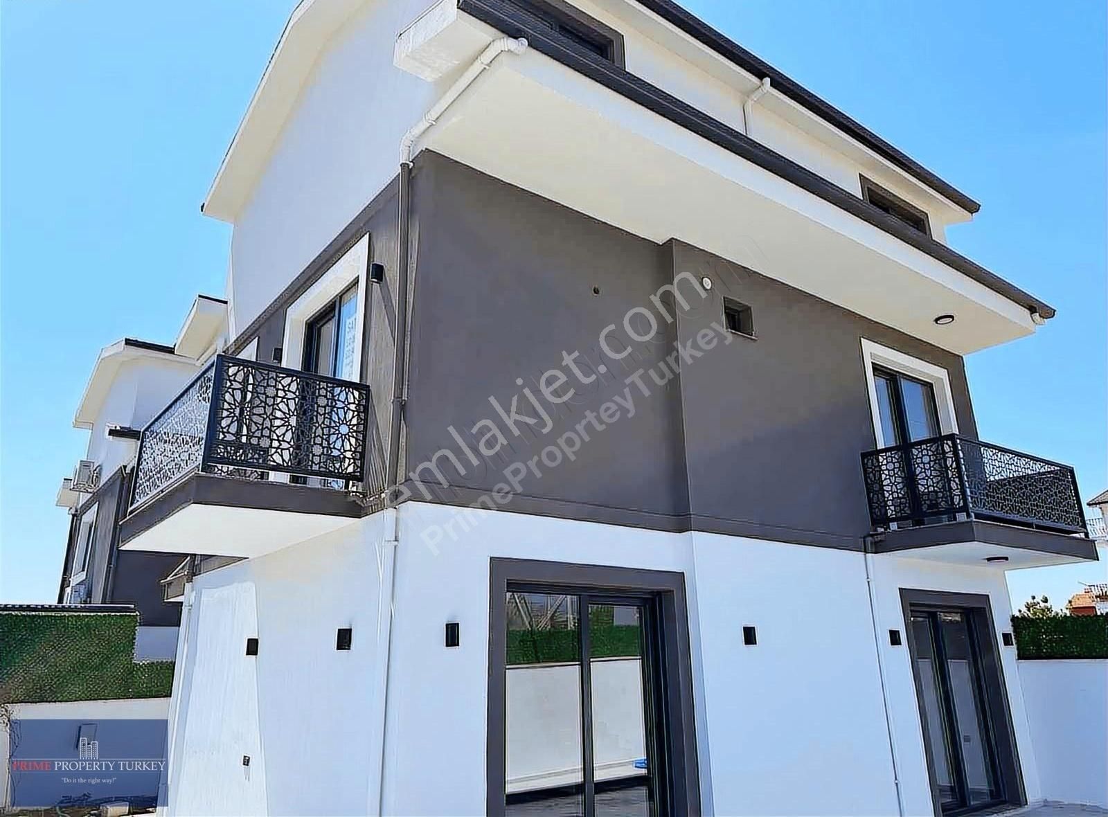 3+1 Müstakil Havuzlu Sıfır Villa