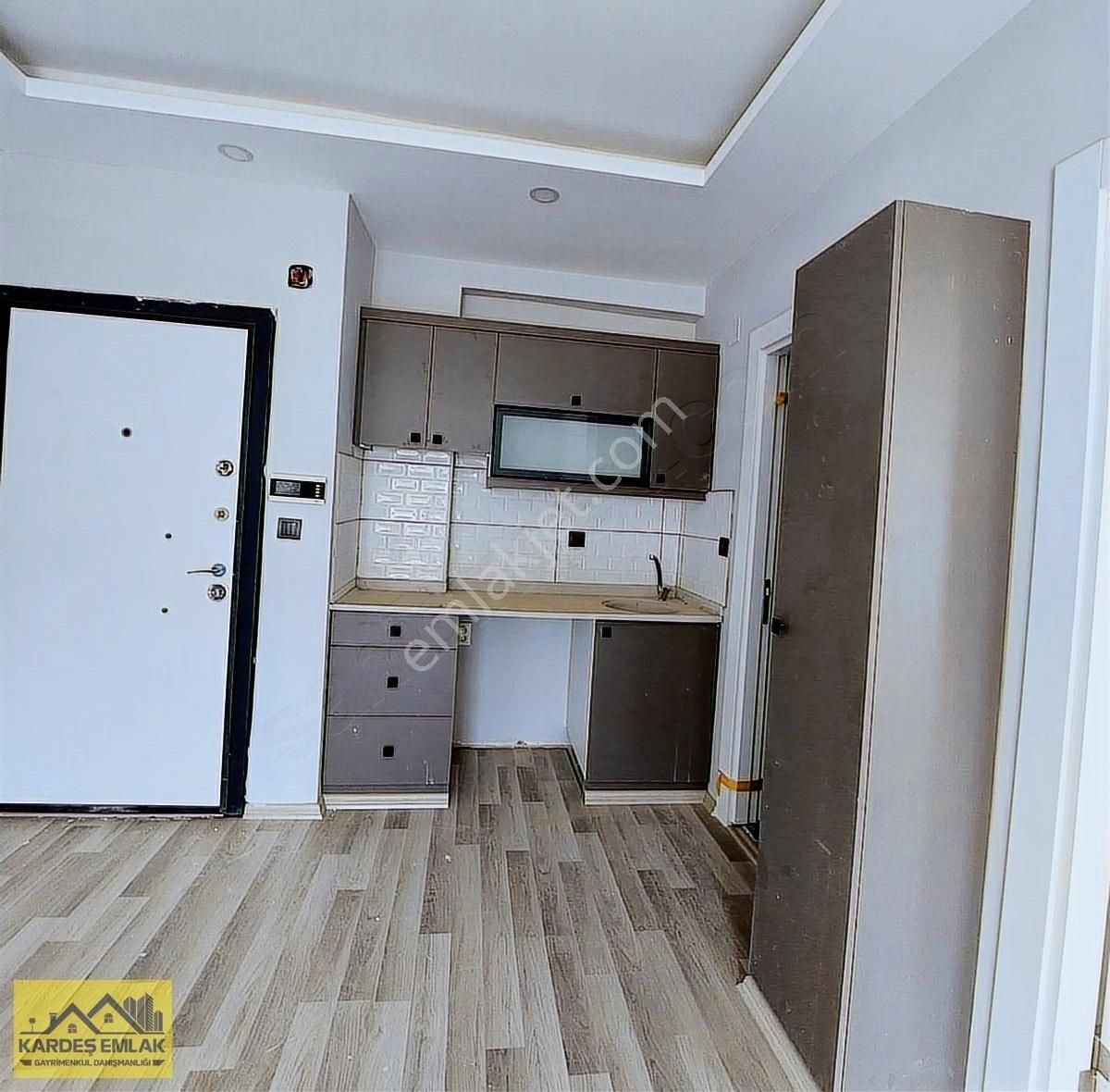Kardeş Emlaktan Gültepe De Satılık 1+1 Daire