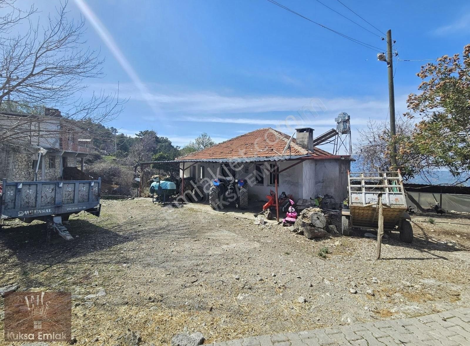 Muğla Seydikemer Çatak Mah 1400m2 Köyiçi İmarlı Ev Ve Tarla