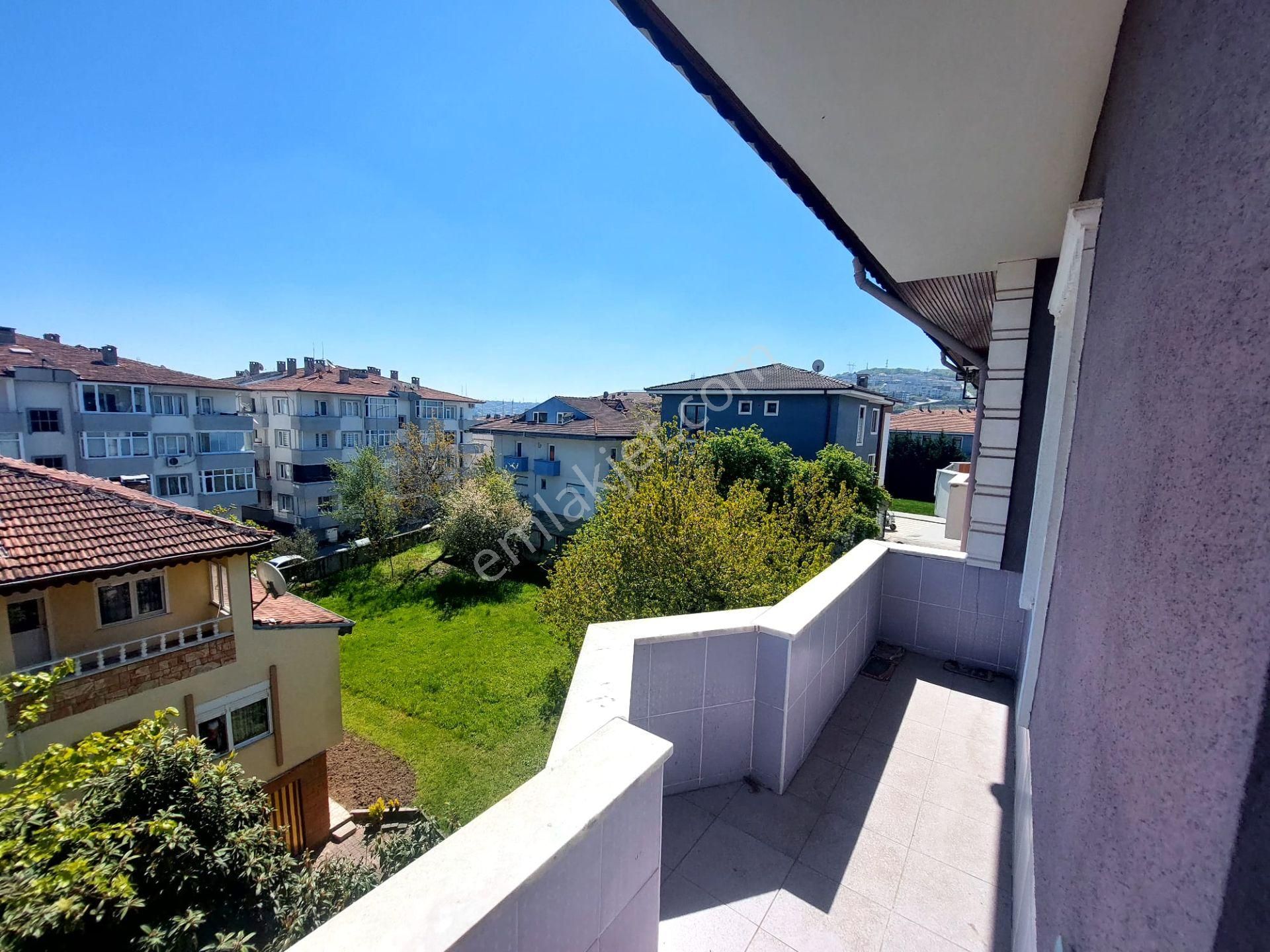 Remax Maviden Satılık Kemalpaşa'da Süper Konumda Geniş 3+1 Daire