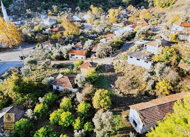 Dalaman Emlak Dünyasından Satılık 1.200 M2 Köy Evi
