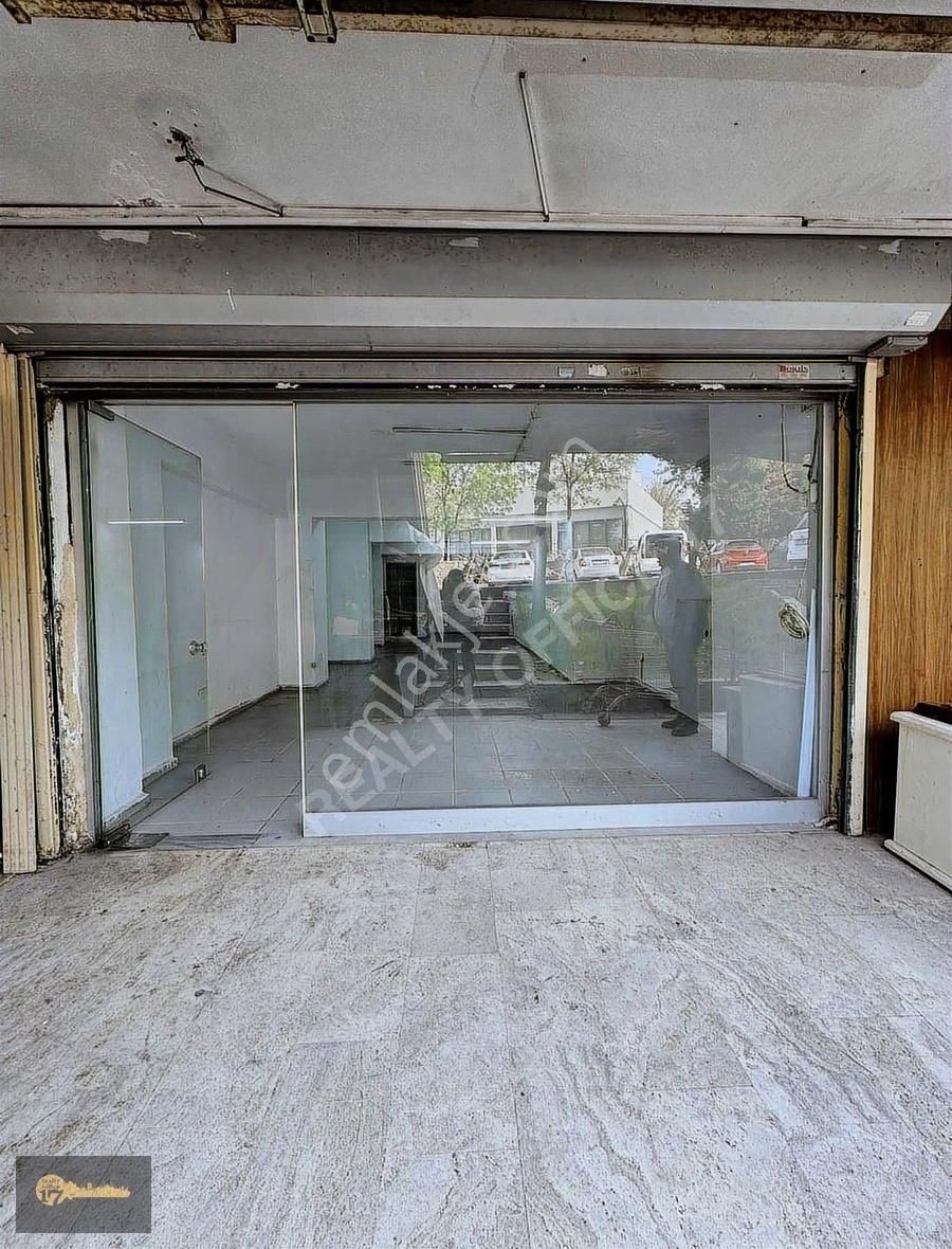 Hayat Park Karşısında 75 M2 Kiralık Dükkan