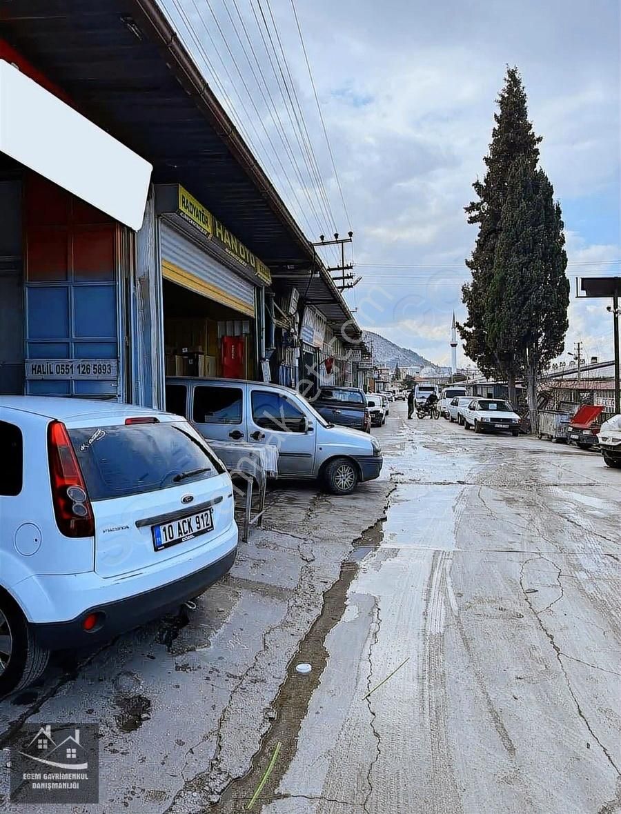 Soma Sanayi Satılık Dükan