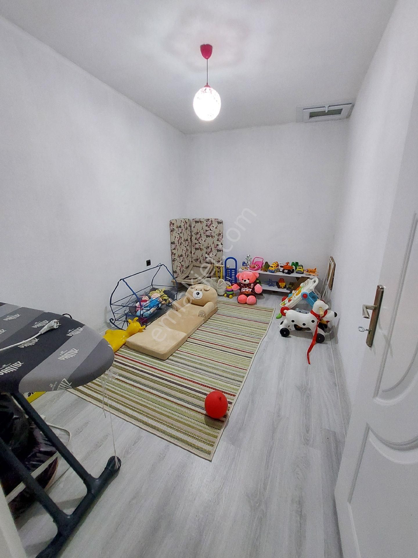 Bilge Emlaktan Çağdaş Mahalesınde Satılık 3.5 Katlı Müstakil Ev - Görsel 12