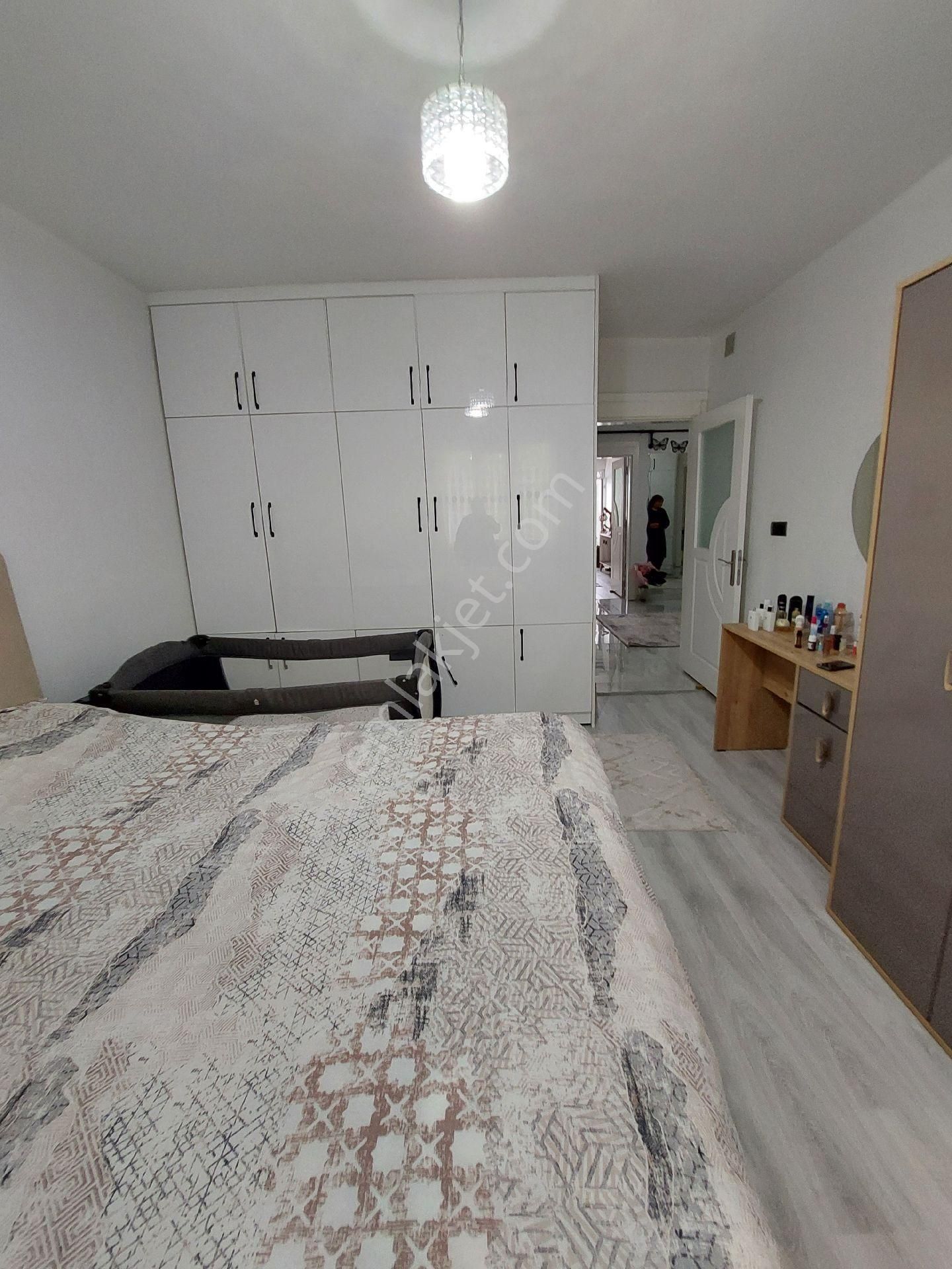 Bilge Emlaktan Çağdaş Mahalesınde Satılık 3.5 Katlı Müstakil Ev - Görsel 13