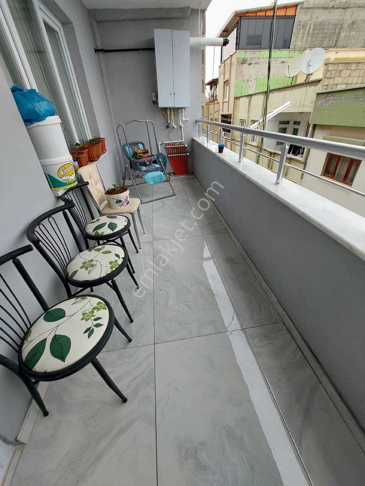 Bilge Emlaktan Çağdaş Mahalesınde Satılık 3.5 Katlı Müstakil Ev - Görsel 9