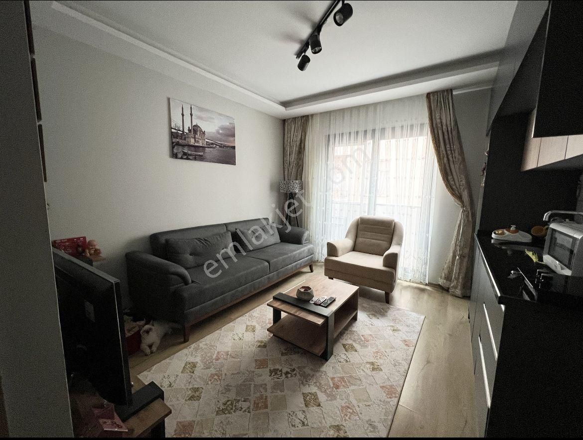 Prestij'den Bahçelievler'de 5 Yaşın'da Asansörlü 1+1 Daire