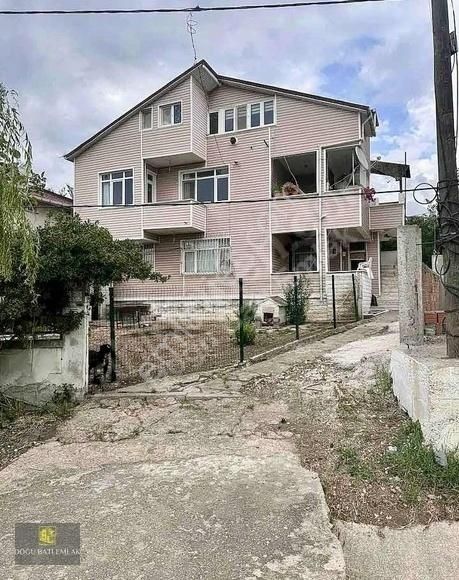 E-5 Cephe Kumburgaz Mevki 3 Daireli Bahçeli Müstakil Bina - Görsel 7