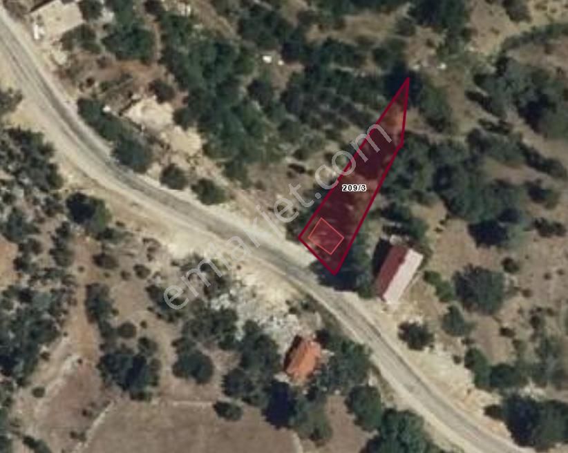 Kaş Sütleğen'de Yaşam Alanında Resmi 2kat İmarlı 499m2. Arsa