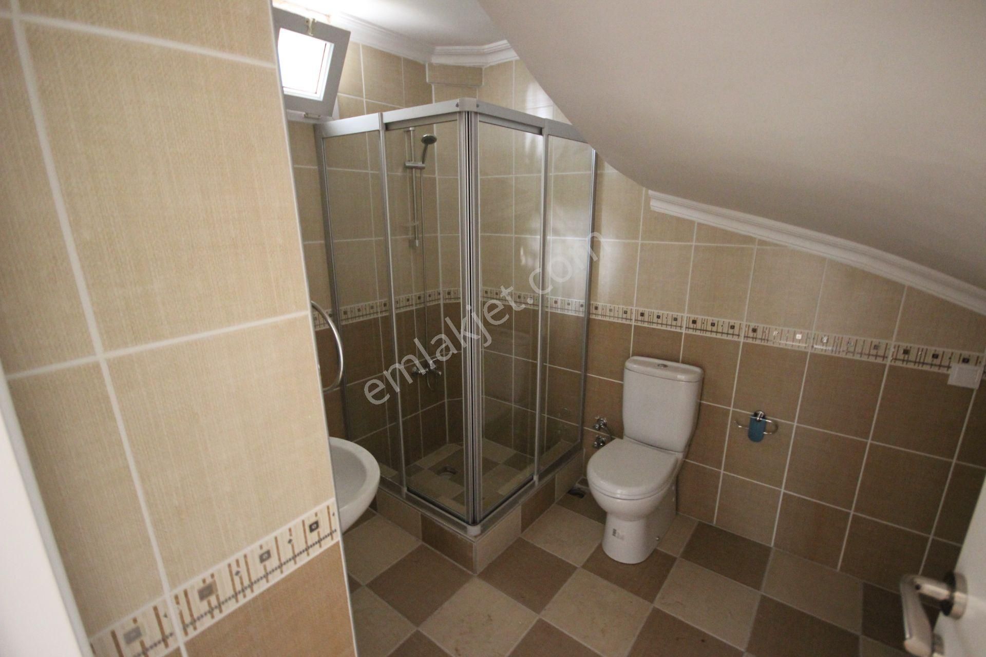 Muhteşem Doğa Manzaralı Havuzlu Bakımlı Villa - Görsel 22