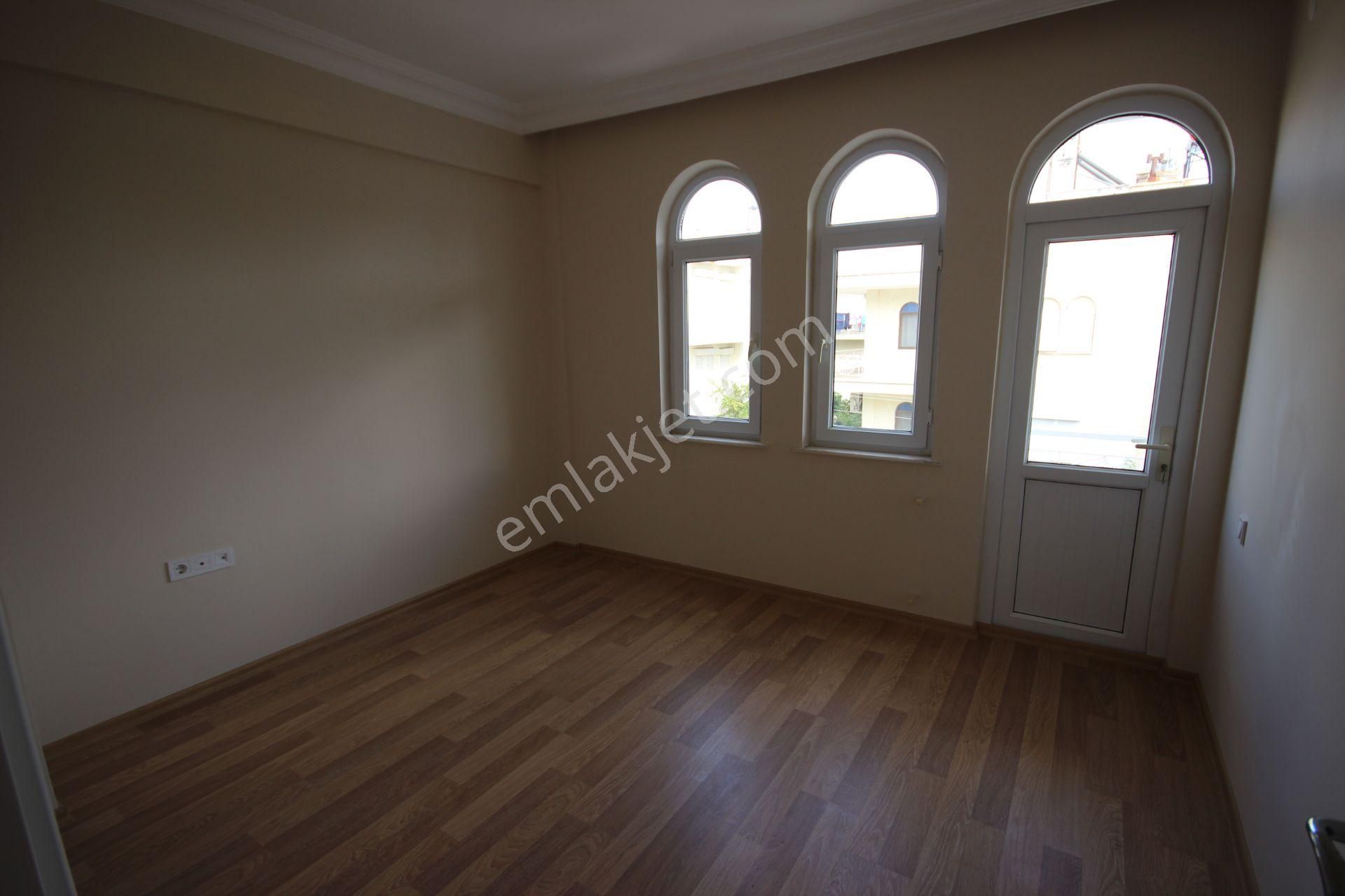 Muhteşem Doğa Manzaralı Havuzlu Bakımlı Villa - Görsel 15