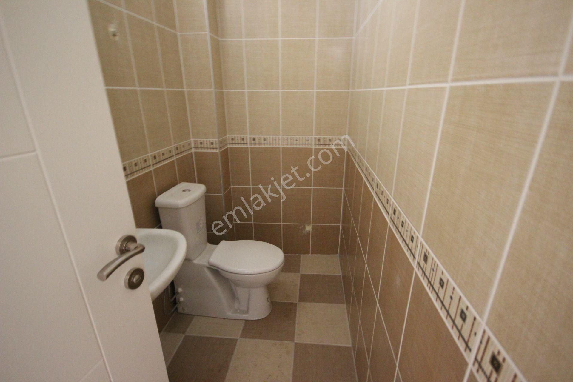 Muhteşem Doğa Manzaralı Havuzlu Bakımlı Villa - Görsel 24