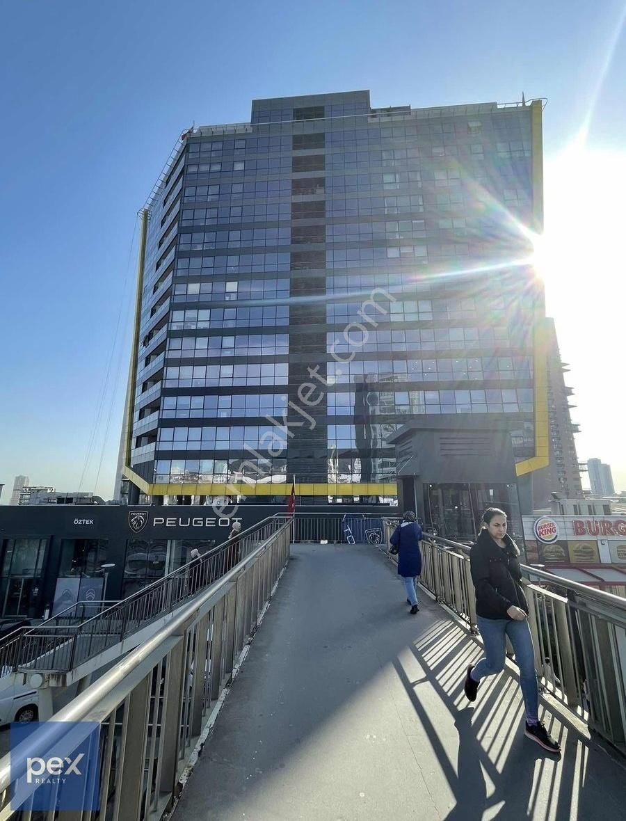 Kartal E 5 Üzeri Metroya Yakın Kiralık Ofis Mai Residance 1+1