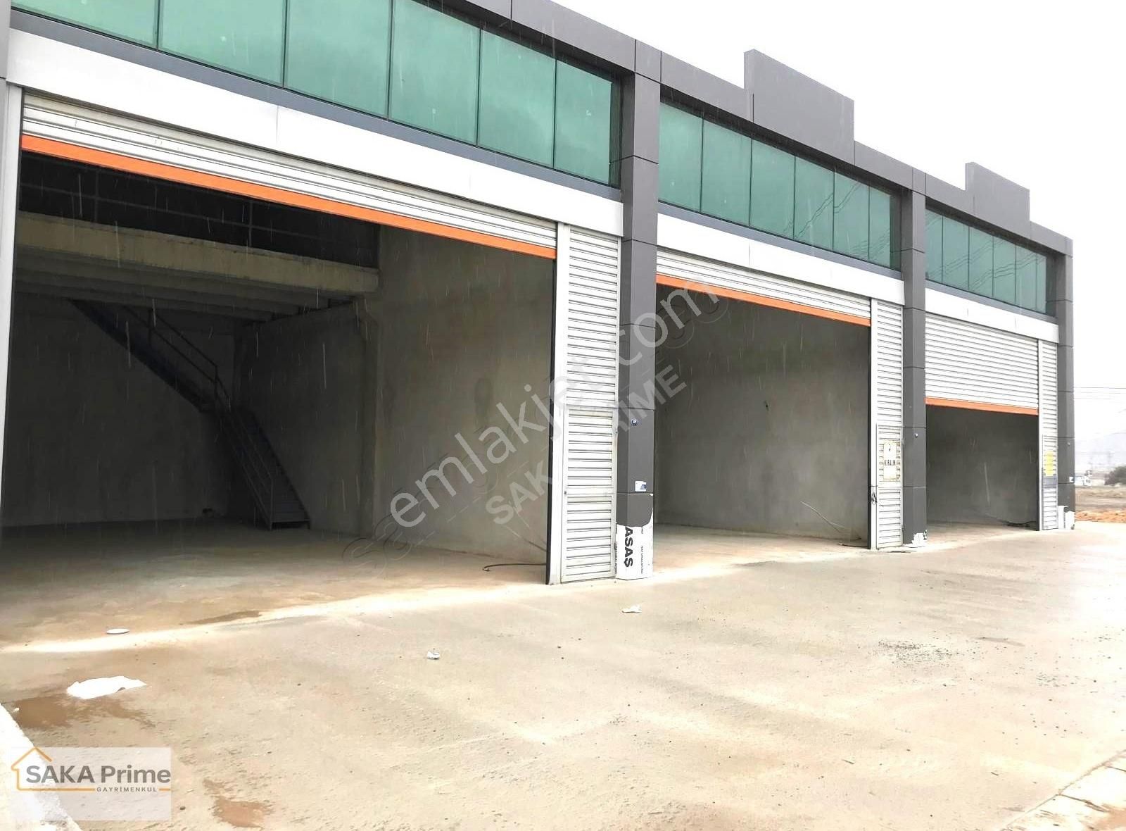 Aliağa Yeni Sanayi Sitesinde Satılık 205 M2 Dükkan ;