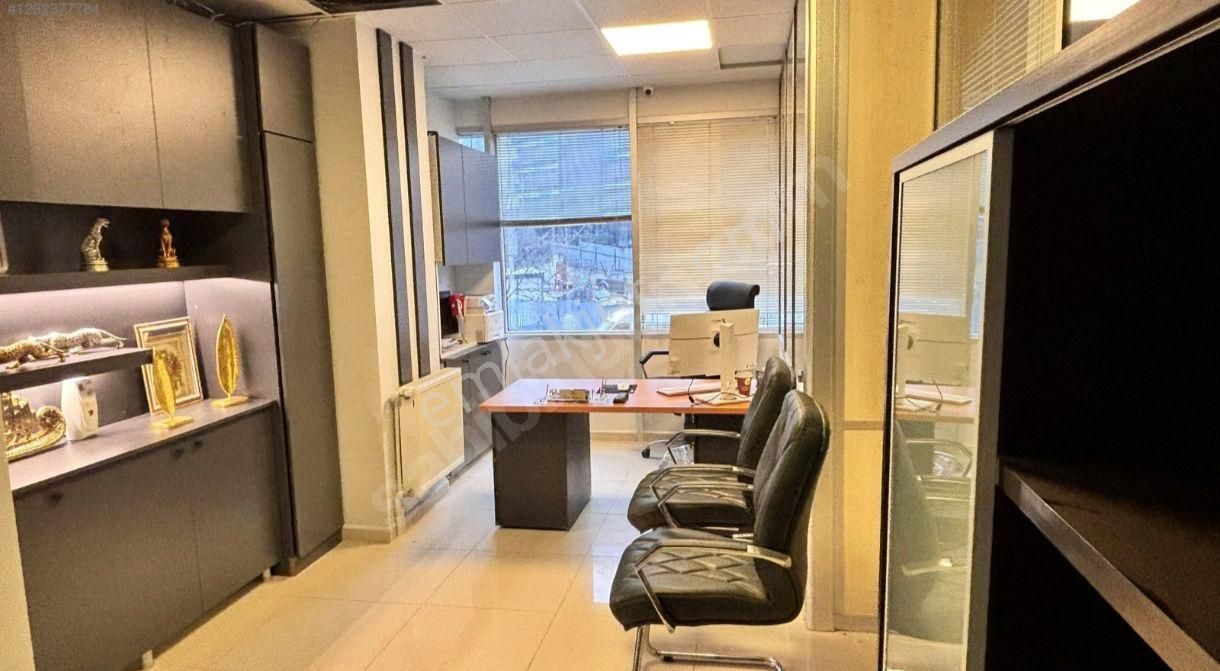 Kavacık Plazalar Bölgesinde Möbleli 140 M Plaza - Görsel 23