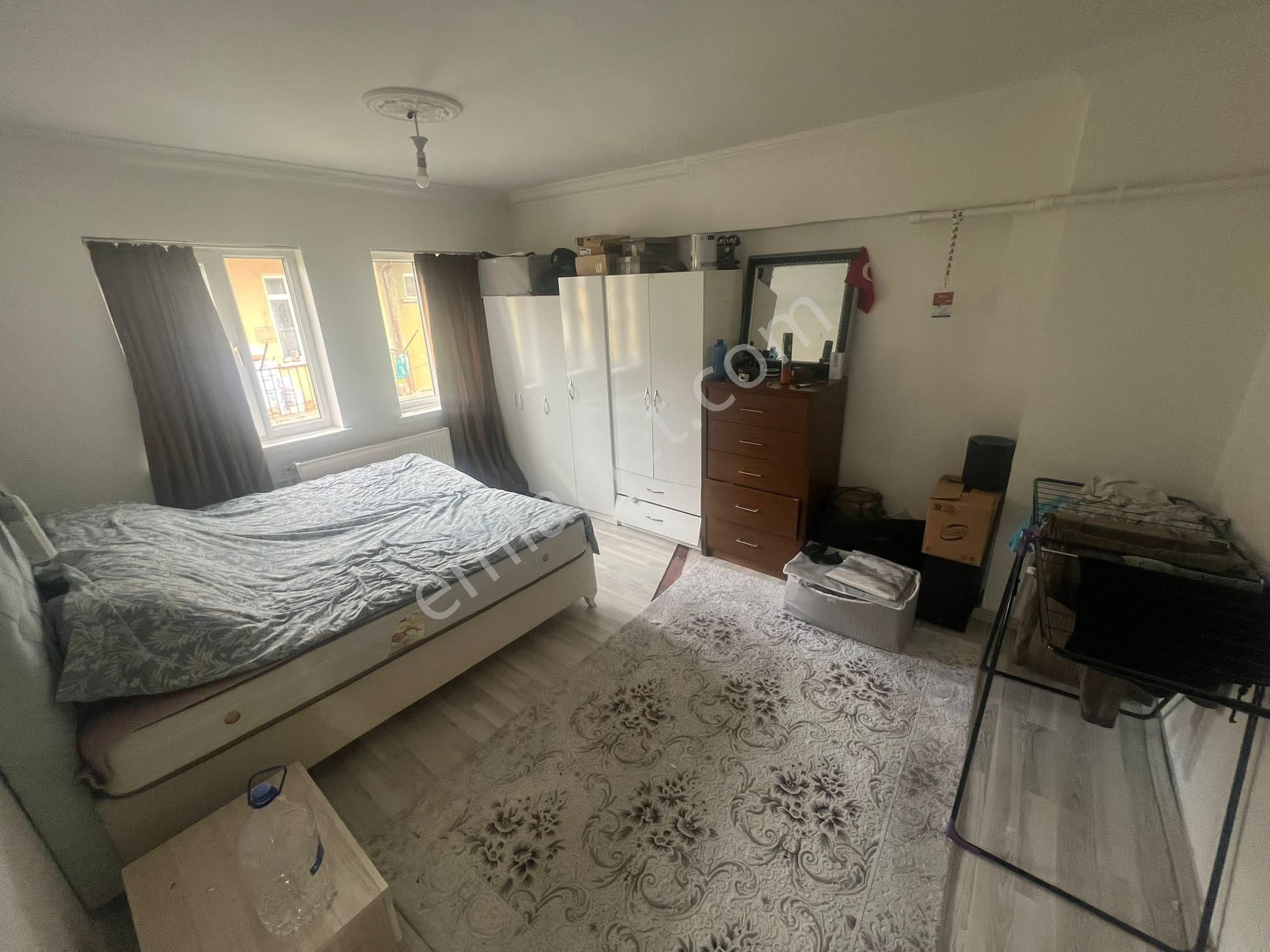 Etimesgut Merkezde Eşyalı Satılık 2+1 Daire