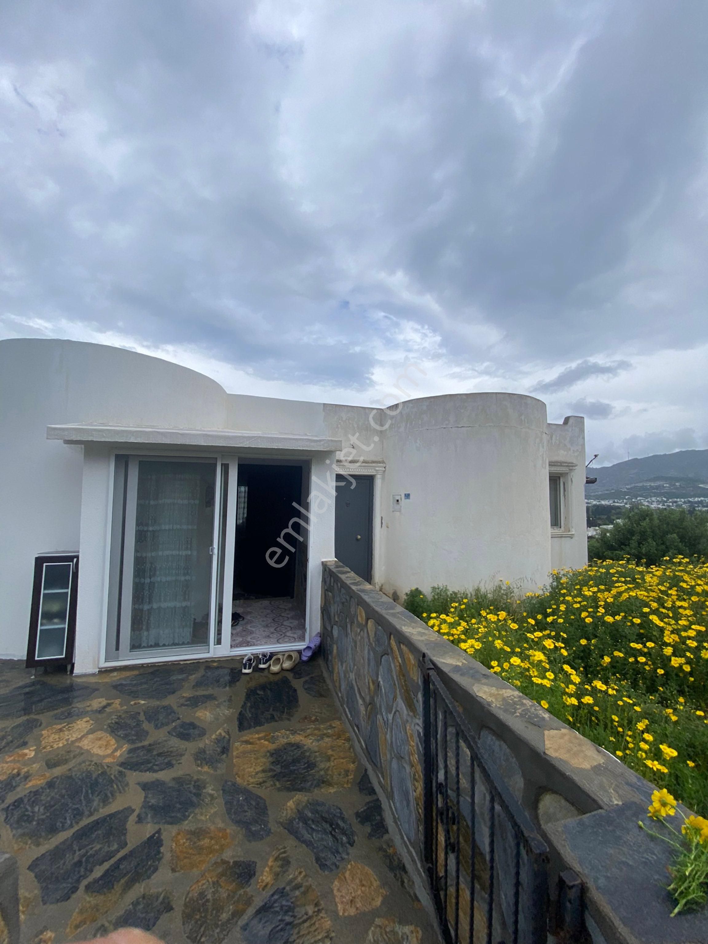 Hba Bonema'dan Kadıkalesi Asko Sitesinde Müstakil 3+1 Dubleks Ev - Görsel 3